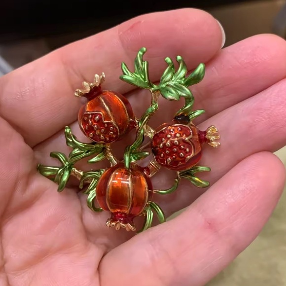 Betsey Johnson Longevity Red Pomegranate Brooch - Picture 3 of 7